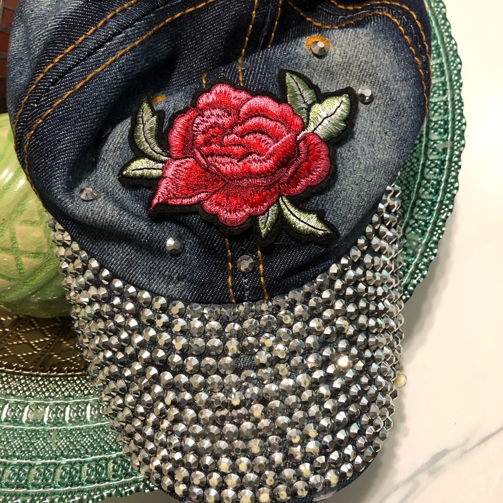 🍒🍒Embellished Denim Cap with Rose Patch